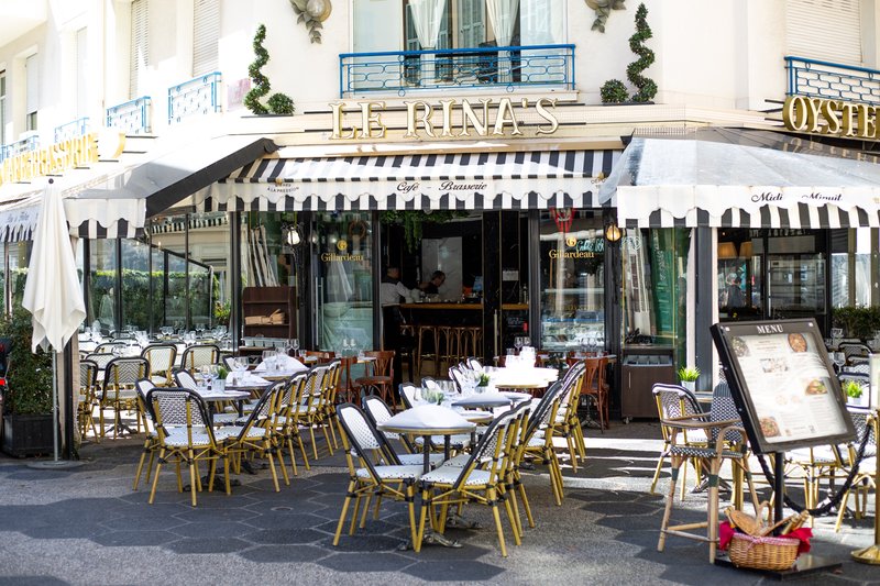 Restaurant in Carre d'Or of Nice
