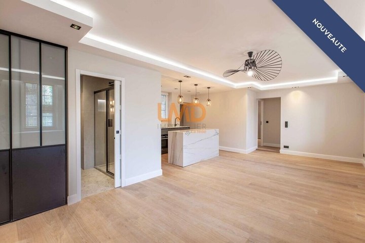 2 Bedroom · 3 rooms in Old Town