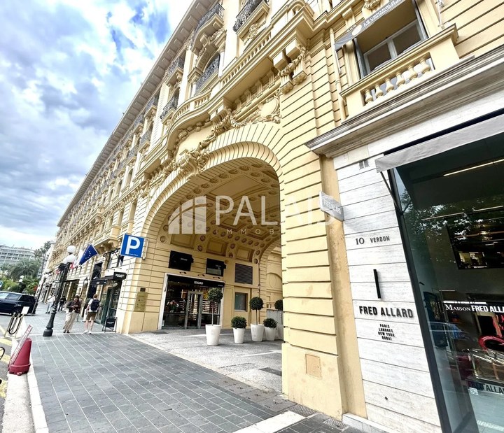 2 Bedroom · 3 rooms in Carre d'Argent