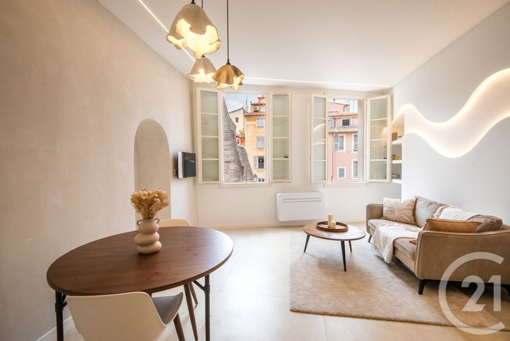 1 Bedroom · 2 rooms in Old Town