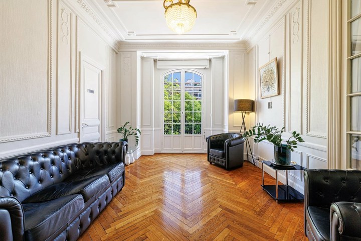 2 Bedroom · 3 rooms in Musicians Quarter