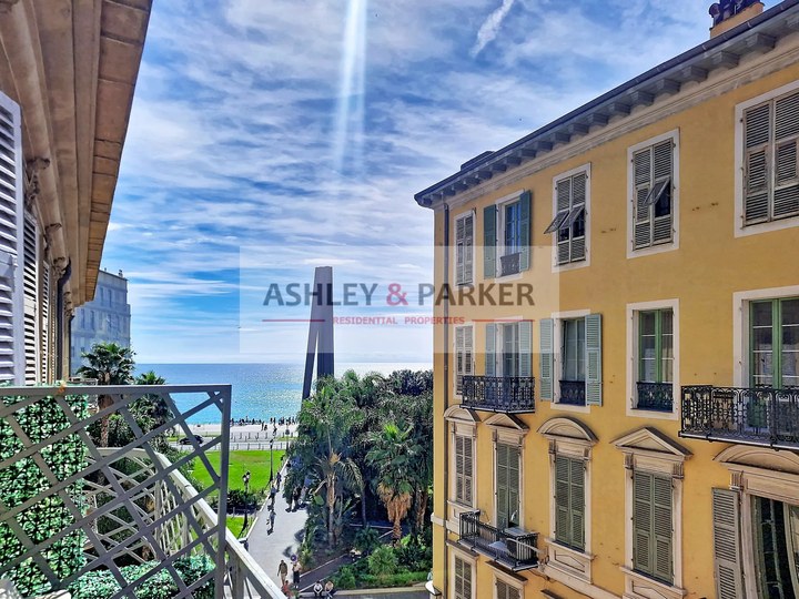 2 Bedroom · 3 rooms in Carre d'Argent