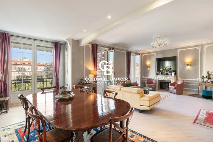 3 Bedroom · 5 rooms in Musicians Quarter