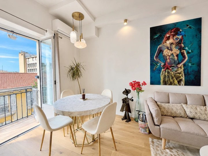 2 Bedroom · 3 rooms in Carre d'Argent