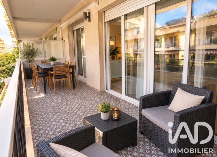 1 Bedroom · 2 rooms in Musicians Quarter