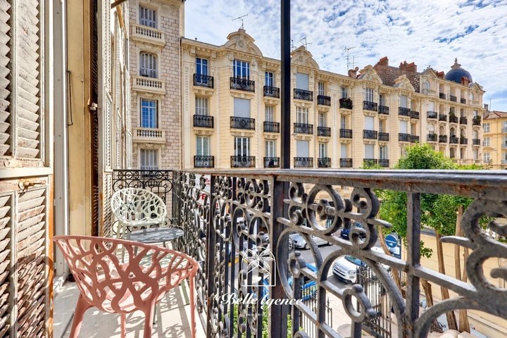 6 Bedroom · 7 rooms in Musicians Quarter