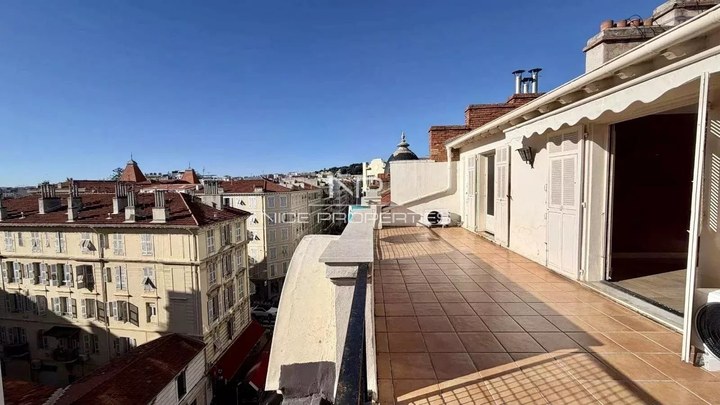 3 Bedroom · 4 rooms in Musicians Quarter